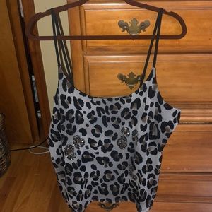 Leopard tank with sparkle detail